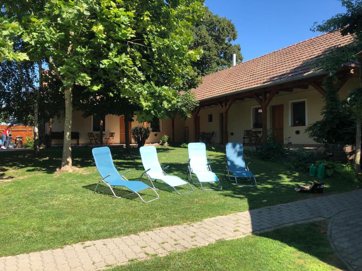 Tisza-Kert Vendeghaz -Tisza-Kert Vendeghaz II Hotel Tiszafüred Екстериор снимка